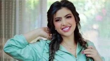 إطلالة بنية ساحرة.. ميرنا جميل تتألق بفستان الشراشيب في أحدث ظهور لها